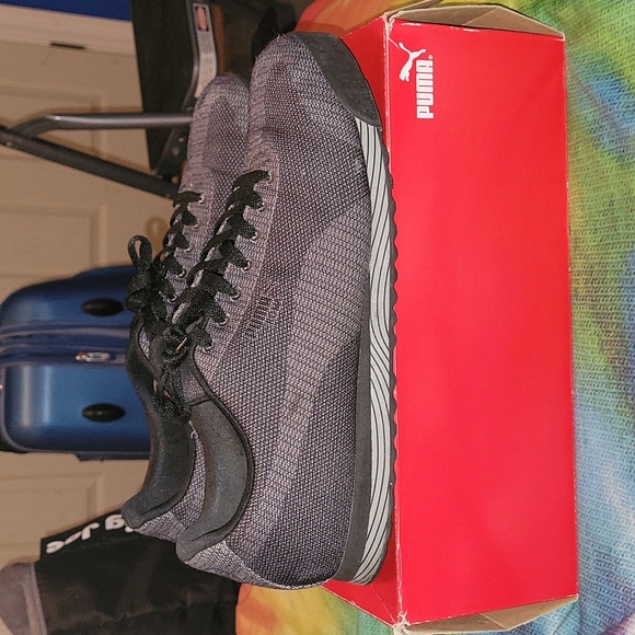 Men's Puma Roma Shoes - Picture 6 of 9